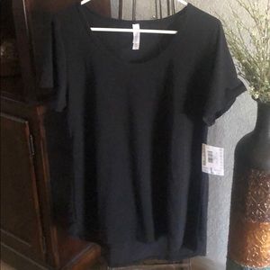 Brand New with Tags LuLaRoe Classic Tee